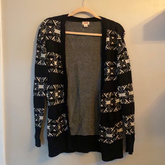 Mossimo Cardigan Aztec Print Small - Picture 1 of 3